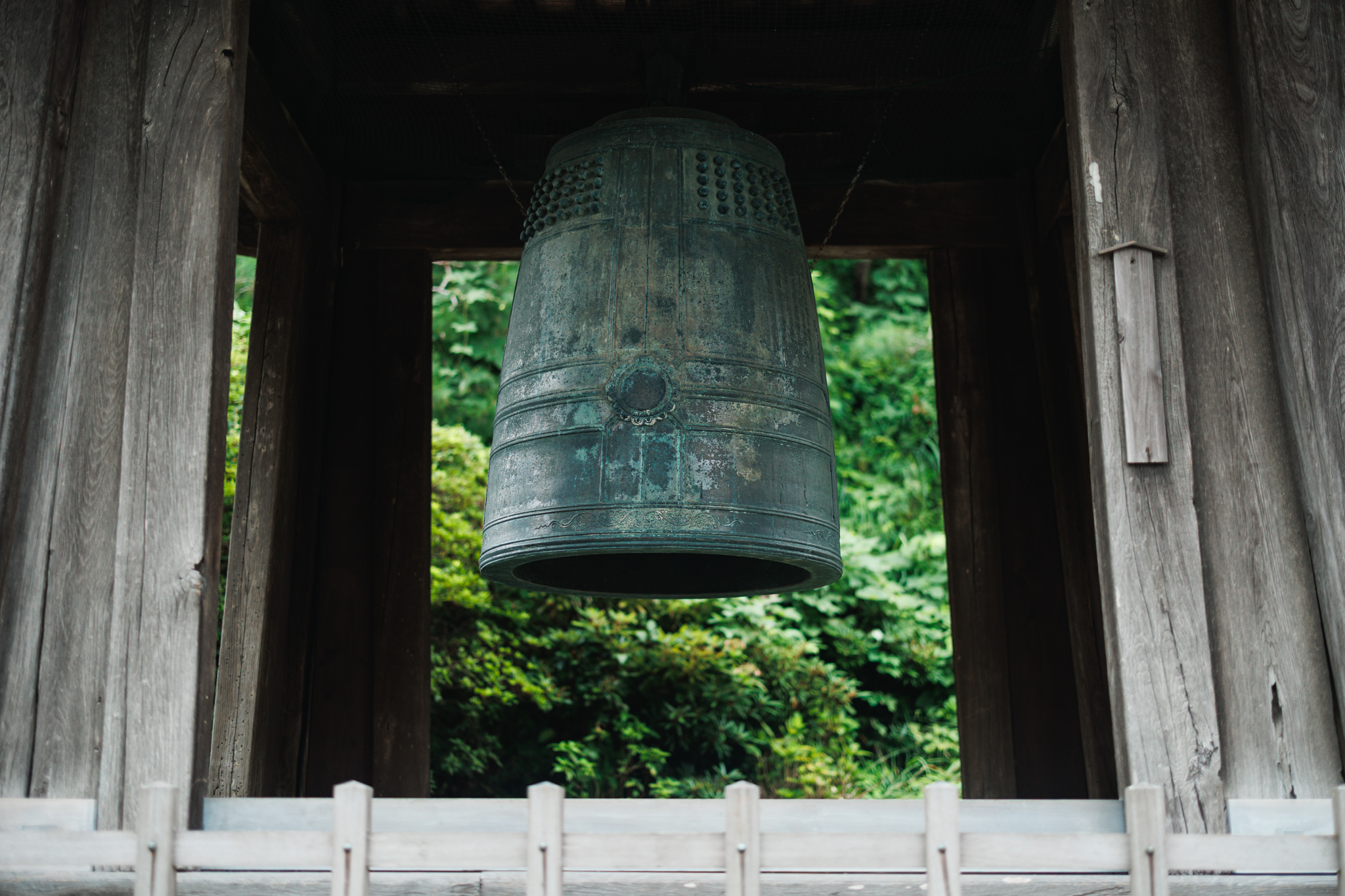 Kenchōji Temple’s 2.7-tonne bronze bell, a National Treasure cast in 1255.